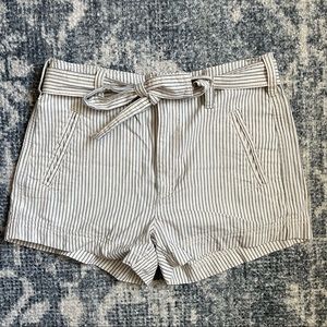 American Eagle High-Rise Striped Mom Shorts